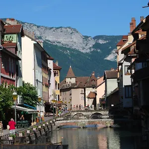 Des Alpes Hotell